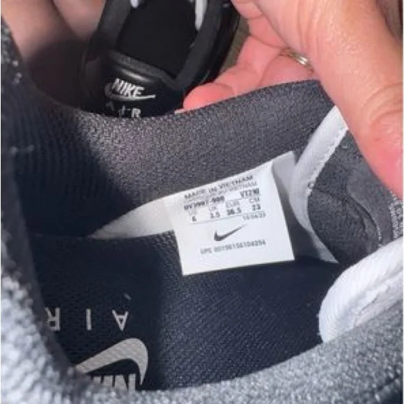 Black & White Nike Airforce 1 - Picture 4 of 4